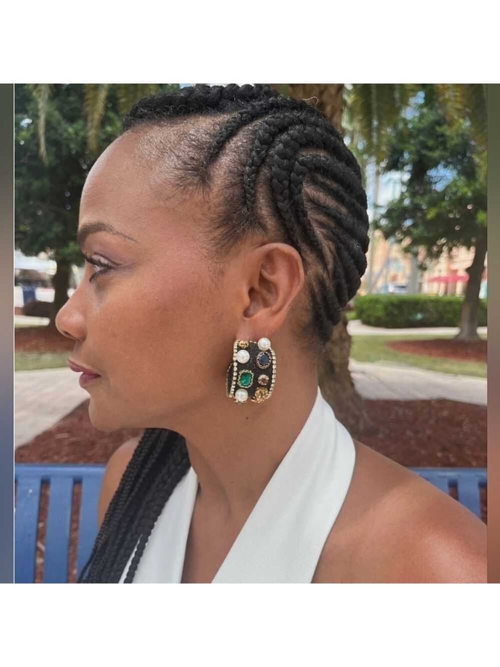5/$20!! Gorgeous rhinestone earrings